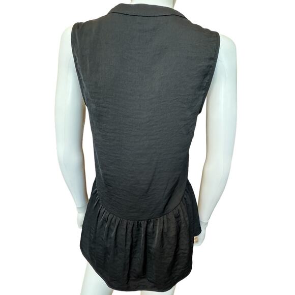New ~ VINCE CAMUTO Women's Black Ruffled Sleeveless V Neck Peplum Top Size XS - Picture 4 of 7